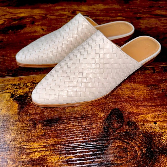 Marc Fisher Shoes - Marc‎ Fisher Elegant Cream Woven Mules